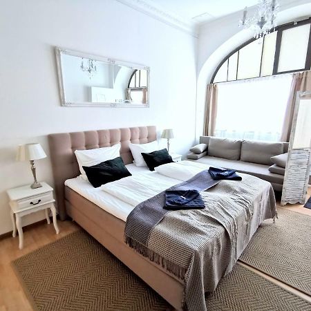 Gastein By Rockchair Apartments L Superhost Status L 2 Bedrooms Boxspringbeds 1,5 Bathrooms - Cozy Family & Business Flair Welcomes You! Berlin Zewnętrze zdjęcie
