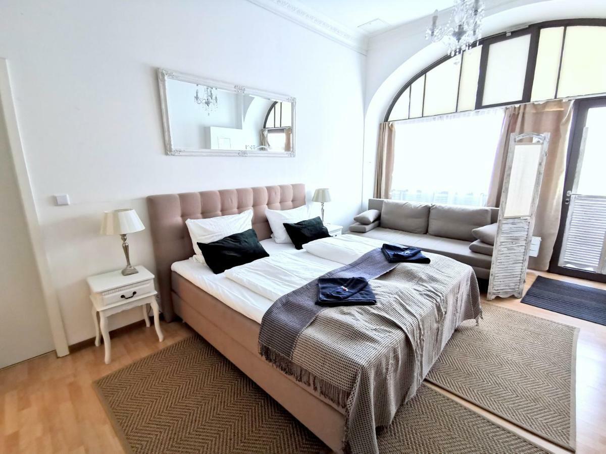 Gastein By Rockchair Apartments L Superhost Status L 2 Bedrooms Boxspringbeds 1,5 Bathrooms - Cozy Family & Business Flair Welcomes You! Berlin Zewnętrze zdjęcie