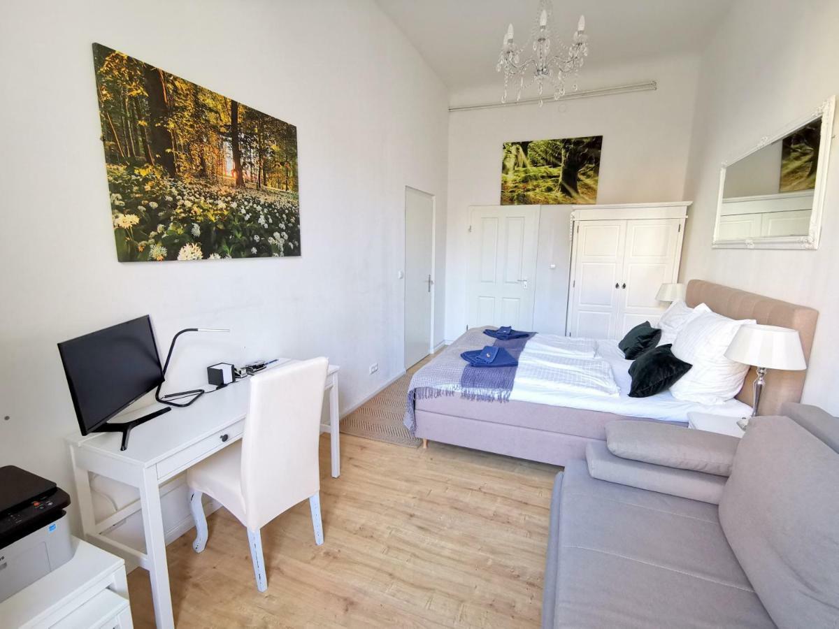 Gastein By Rockchair Apartments L Superhost Status L 2 Bedrooms Boxspringbeds 1,5 Bathrooms - Cozy Family & Business Flair Welcomes You! Berlin Zewnętrze zdjęcie